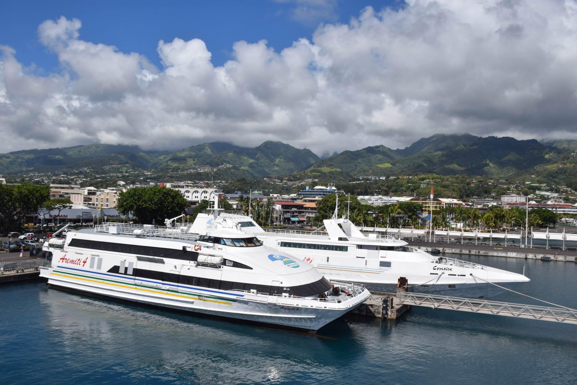 Aremiti Ferry from Tahiti to Moorea