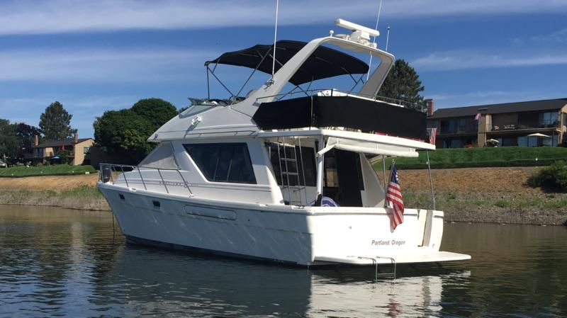 Bayliner 3988 Portland