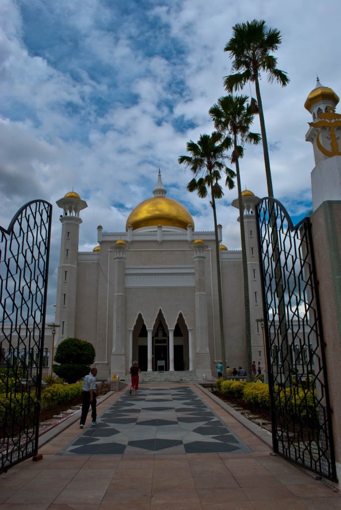 Omar Ali Saiffuddien Mosque Brunei