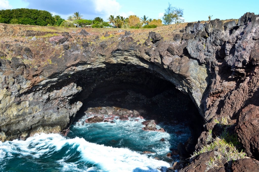 Ana Kai Tangata Caves Easter Island