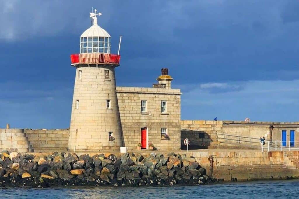Howth Lighthouse Coastal Hike Day Trip from Dublin