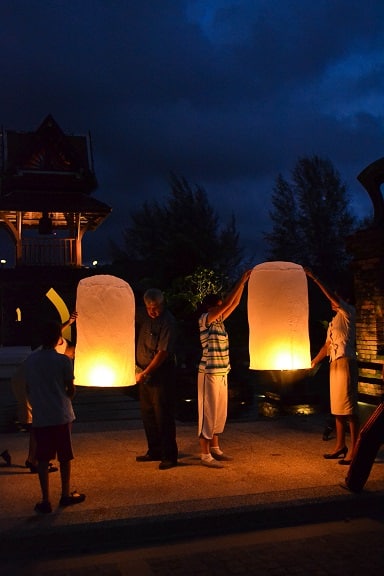 Thai Lantern Ceremony Le Meridien Khao Lak