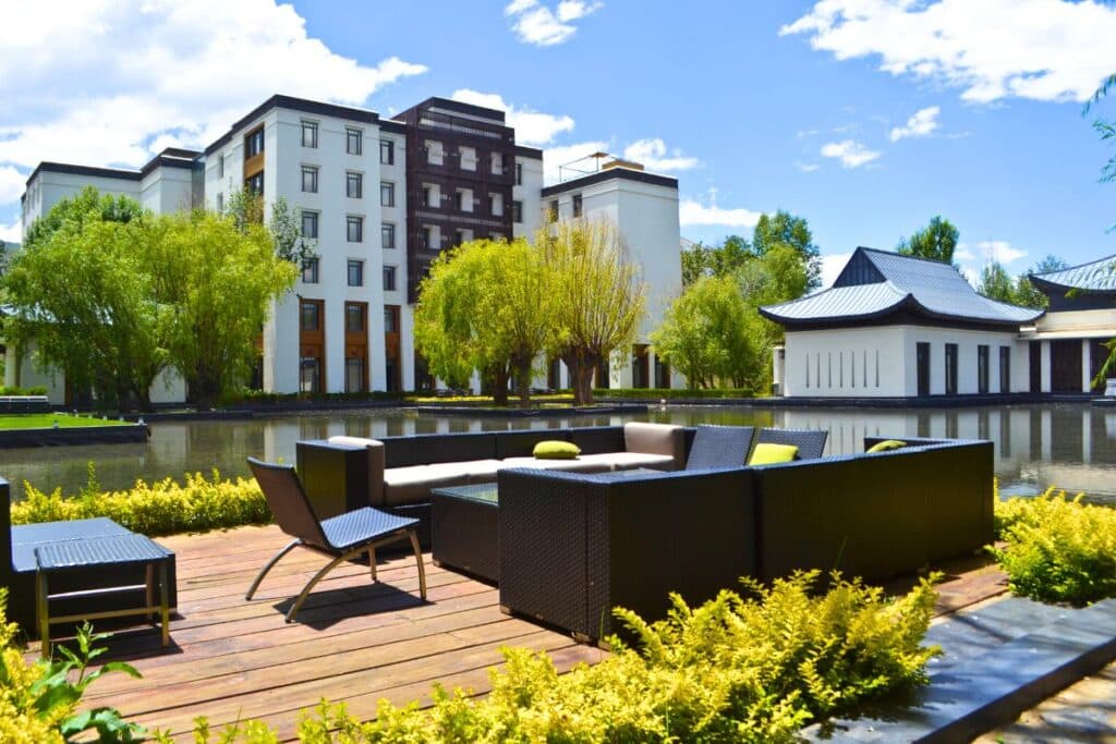 Patio St Regis Lhasa Tibet Resort