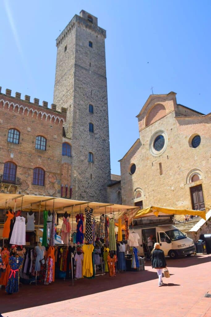 Piazza del Duomo Church San Gimignano