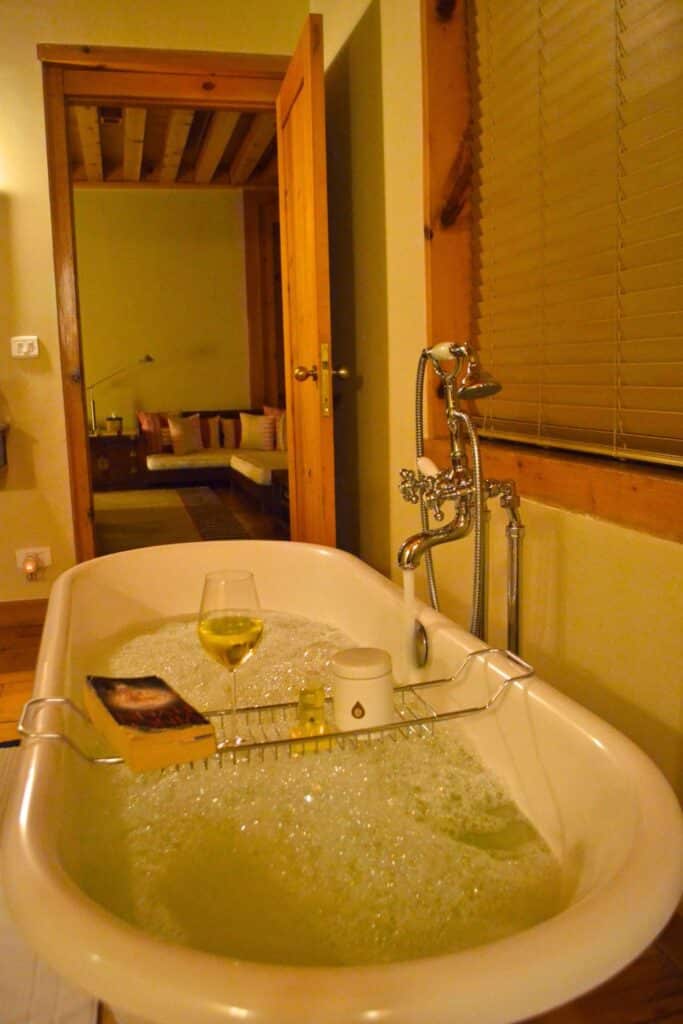 Uma Paro by Como Clawfoot Tub Villa